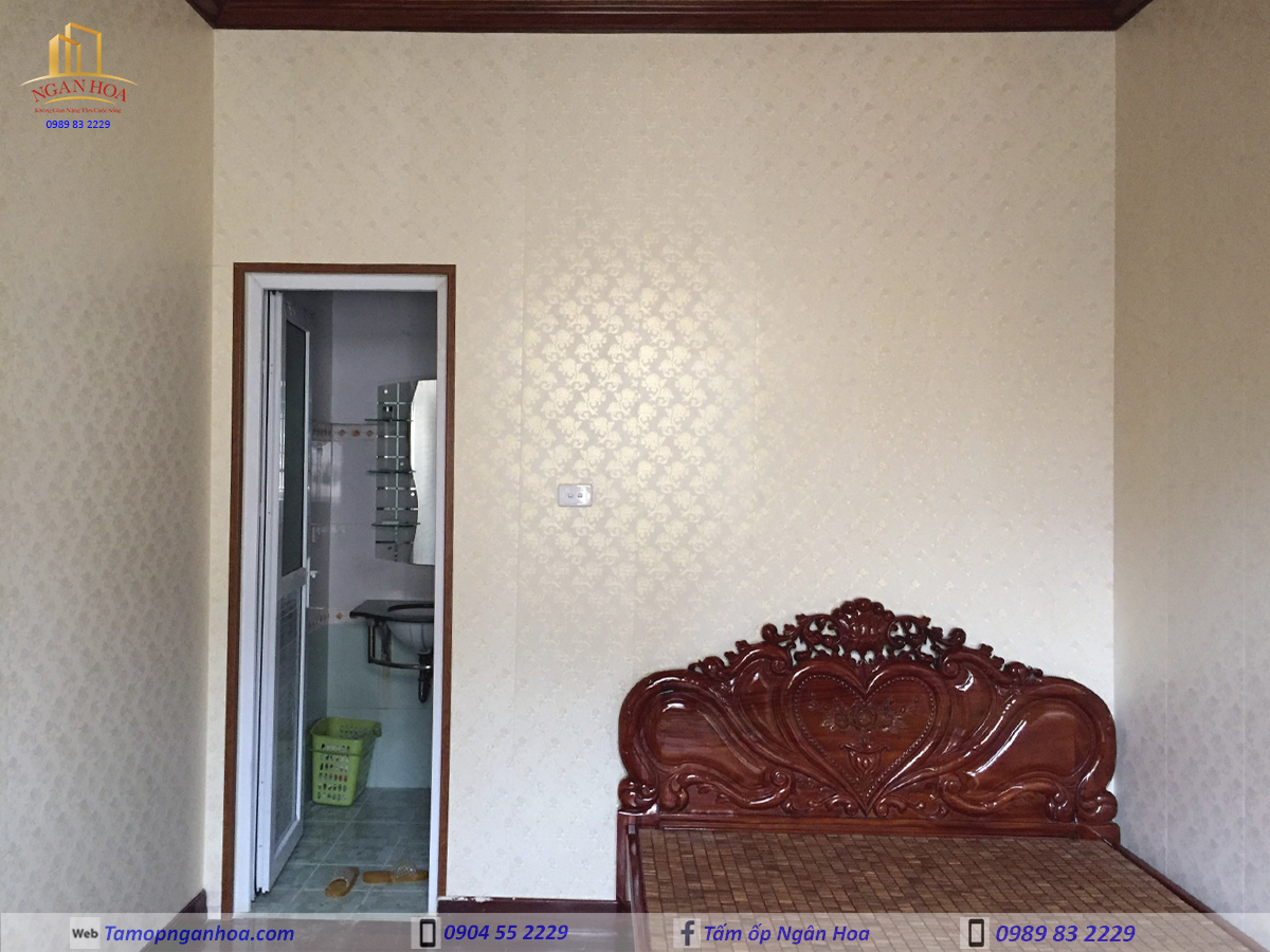 Một hình ảnh thi công thực tế phòng ngủ bằng nhựa ốp tường